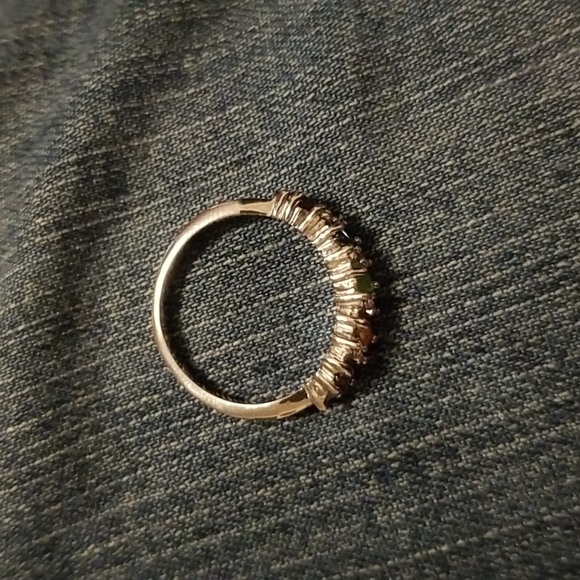 Beautiful Ring - Picture 4 of 4